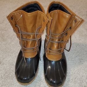 Duck boots